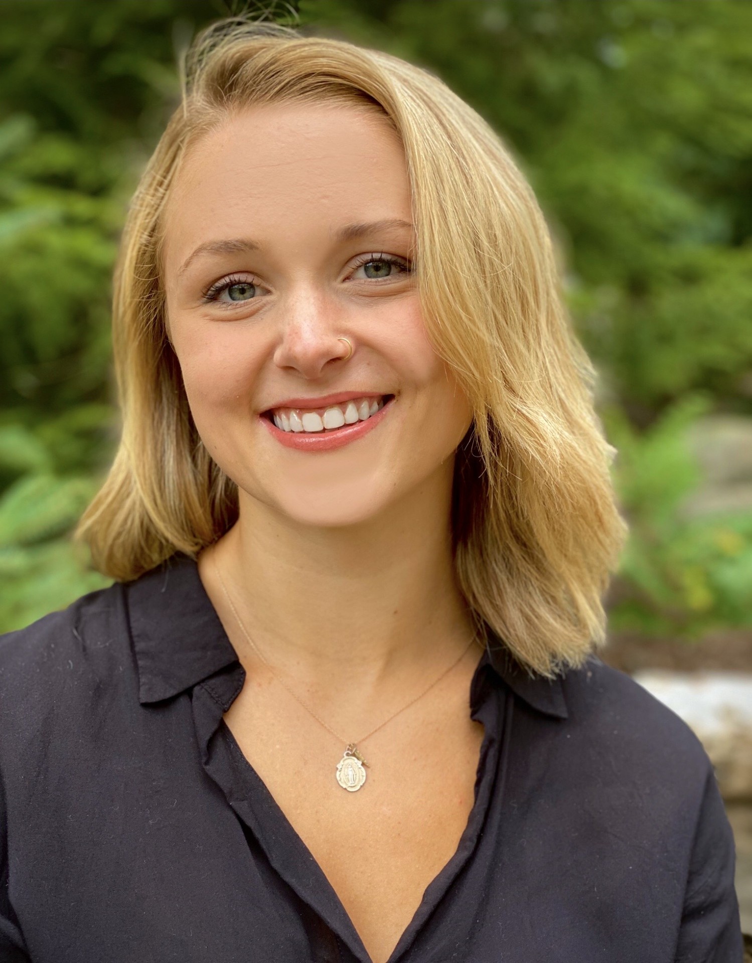 Vschelkun Headshot (1)